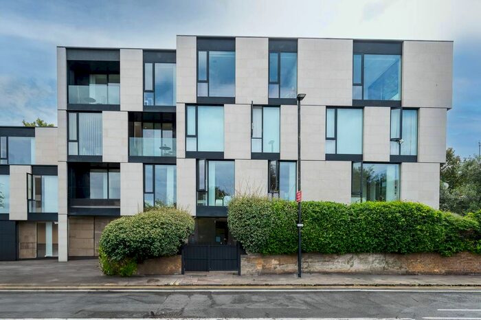 3 Bedroom Flat To Rent In Latitude House, Camden, London, NW1