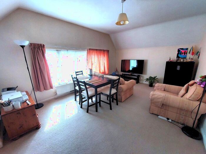 1 Bedroom Flat To Rent In Denbigh Road, West Ealing, London, W13