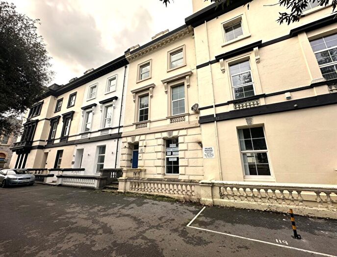 1 Bedroom Flat To Rent In North Hill, Mutley, Plymouth, PL4