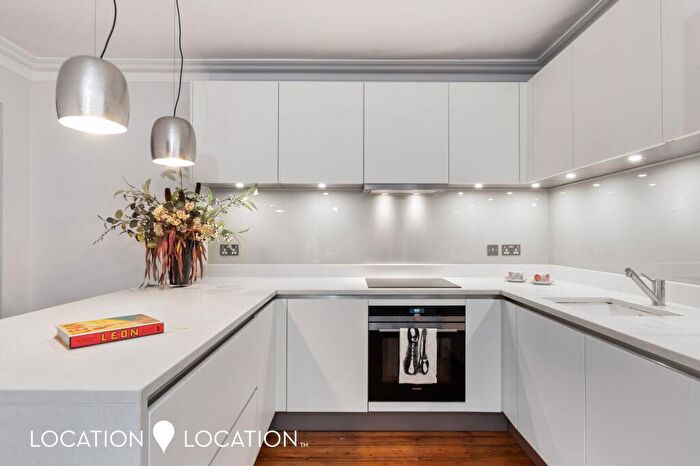 3 Bedroom Apartment To Rent In Lordship Park, London, N16