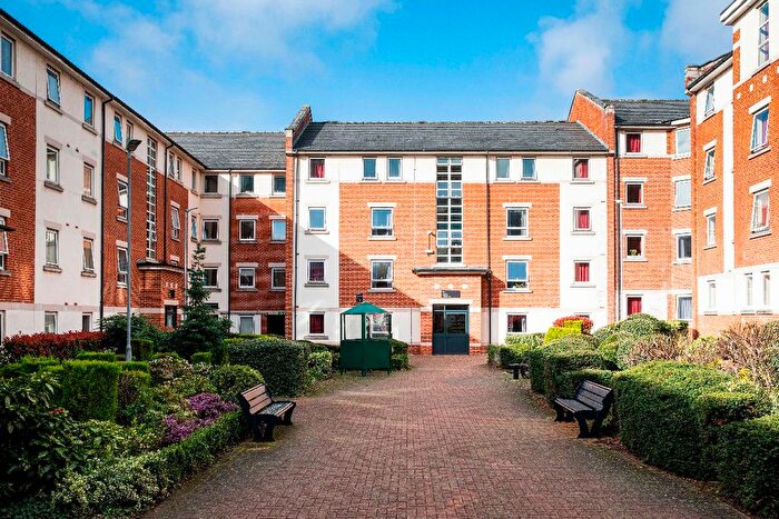 Studio To Rent In Classic Ensuite - Westhill Hall, Sheffield, S1