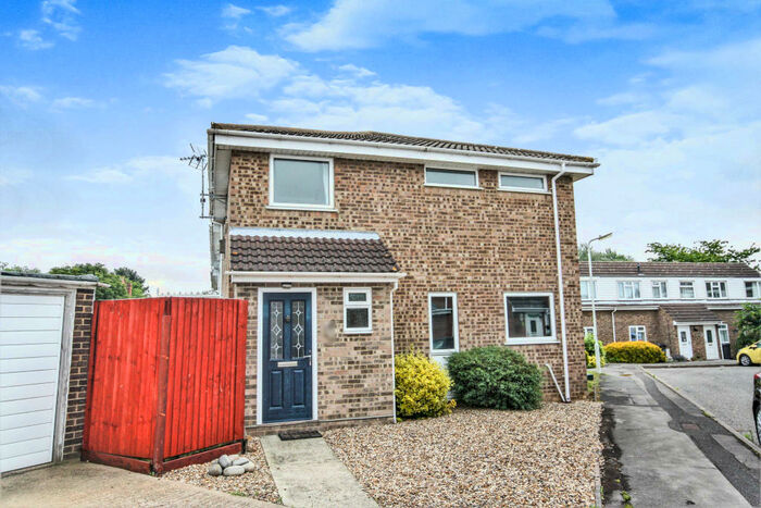 1 Bedroom End Of Terrace House To Rent In Lobelia Close, Springfield, CM1