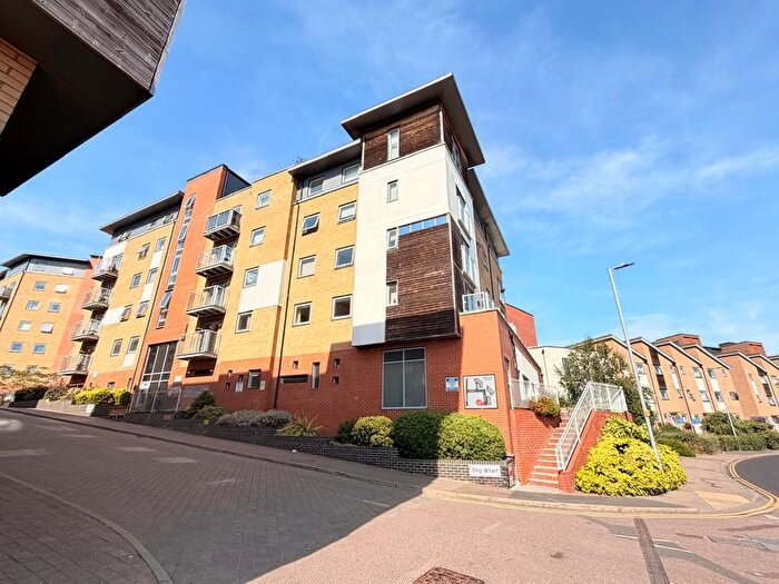2 Bedroom Flat To Rent In Sail House, Ship Wharf, Colchester, Essex, CO2