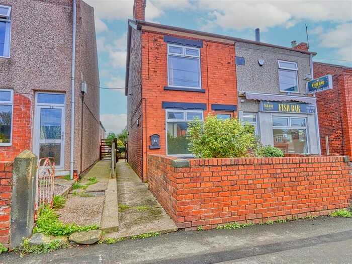 3 Bedroom Semi-Detached House To Rent In Chesterfield Road, North Wingfield, Chesterfield, Derbyshire, S42