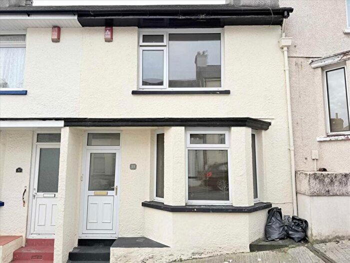 2 Bedroom House To Rent In Beatrice Avenue - Keyham, PL2