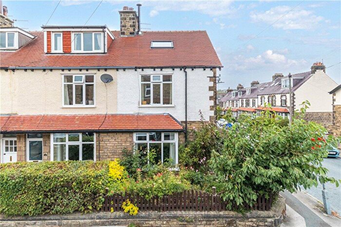 3 Bedroom End Of Terrace House For Sale In Nile Road, Ilkley, West Yorkshire, LS29