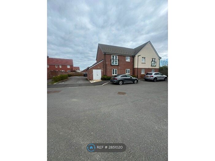 1 Bedroom Flat To Rent In Coatley Close, Swindon, SN3