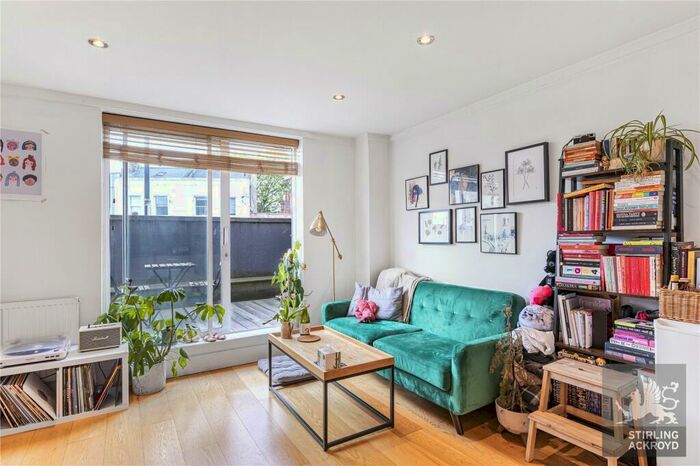 1 Bedroom Apartment To Rent In Holloway Road, London, N7