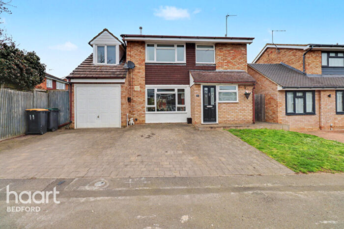 4 Bedroom Detached House To Rent In Pinchmill Way, Bedford, MK44