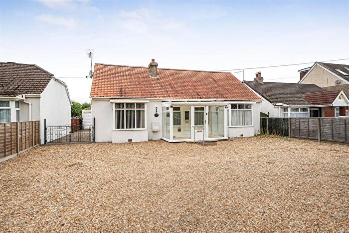2 Bedroom Detached Bungalow For Sale In Fareham Road, Gosport, PO13