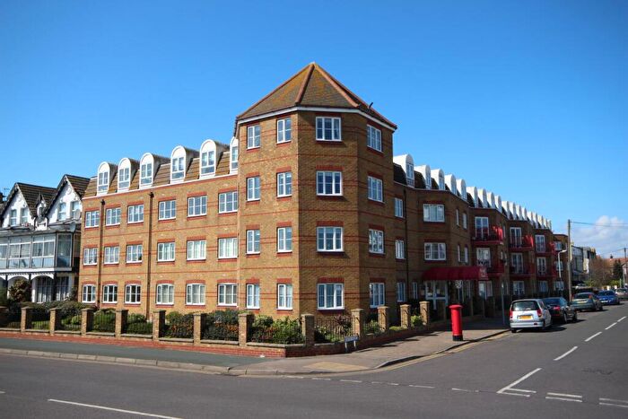 1 Bedroom Apartment For Sale In Westcliff Court, Edith Road, Clacton-on-Sea, CO15
