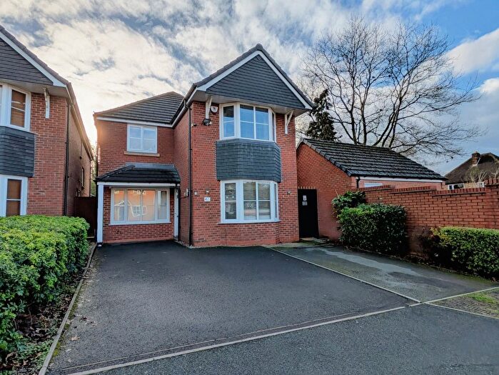 4 Bedroom Detached House For Sale In Redmires Close, Walsall, WS4