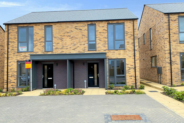 3 Bedroom Semi-Detached House To Rent In Redmires Grove, Harrogate, HG3