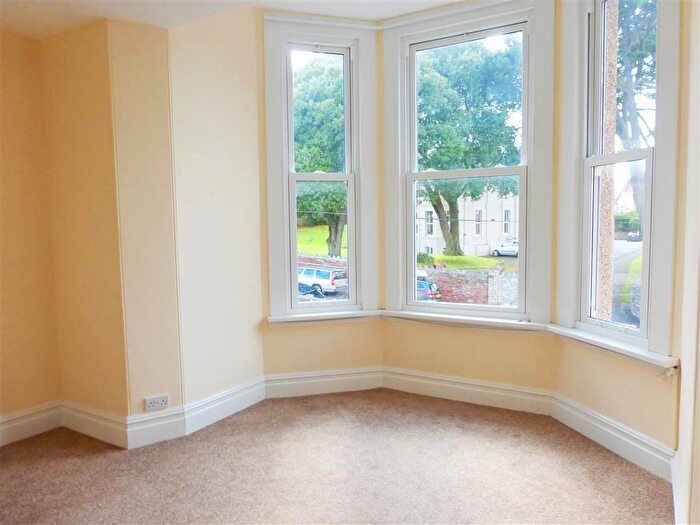 1 Bedroom Flat To Rent In Cleveland Road, Paignton, TQ4