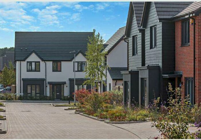 2 Bedroom Terraced House To Rent In Roycroft Lane, RG40