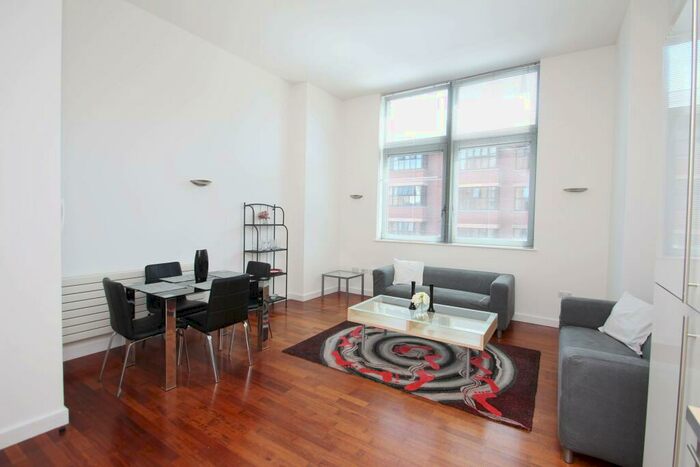 2 Bedroom Apartment To Rent In Centralofts, Newcastle City Centre, NE1