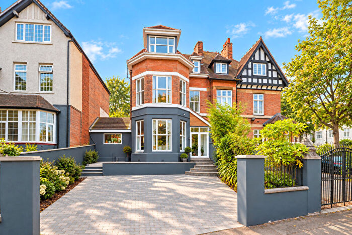 7 Bedroom Detached House For Sale In Handsworth Wood Road, Birmingham, B20