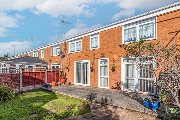 4 Bedroom Terraced House For Sale In Grendon Close, Matchborough West, Redditch, B98