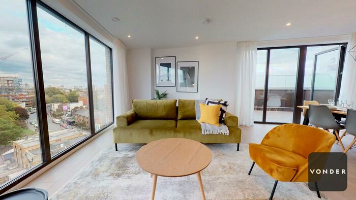 2 Bedroom Ground Flat To Rent In Hackney Road, E2