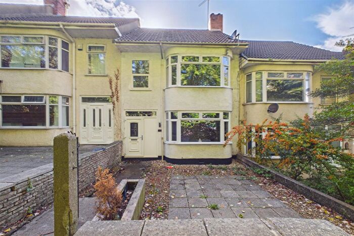 3 Bedroom Terraced House For Sale In Brislington Hill, Brislington, Bristol, BS4