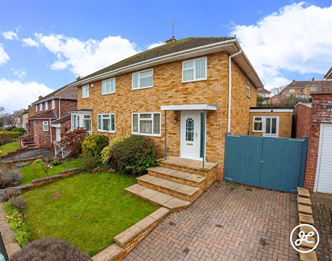 3 Bedroom Semi Detached House For Sale In Alfoxton Road, Bridgwater, TA6