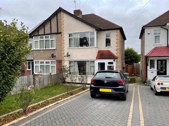 3 Bedroom Semi-Detached House To Rent In Dibdin Road, Sutton, SM1