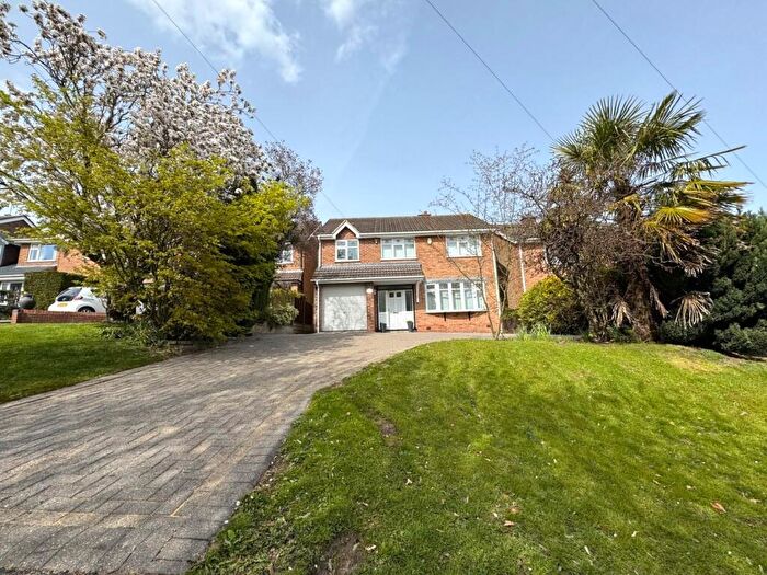 5 Bedroom Detached House For Sale In Beamhill Road, Stretton, Burton-on-Trent, DE13