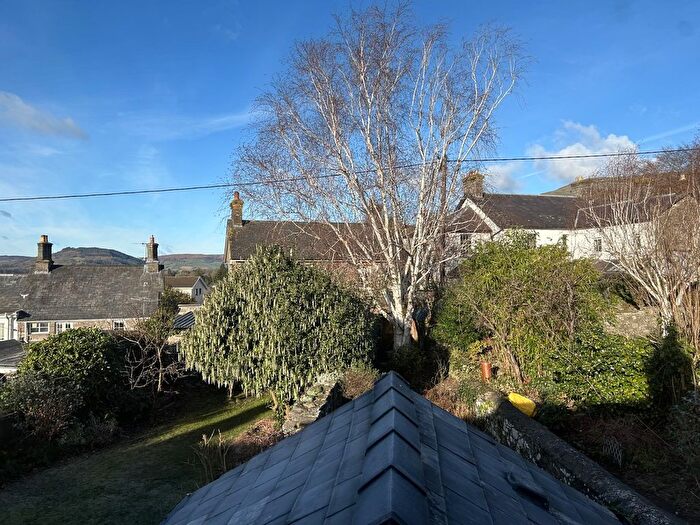 2 Bedroom Cottage To Rent In Llanbedr Road, Crickhowell, Powys., NP8