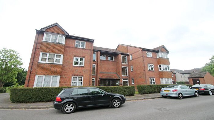 1 Bedroom Flat To Rent In Knowles Close, Yiewsley, West Drayton, UB7