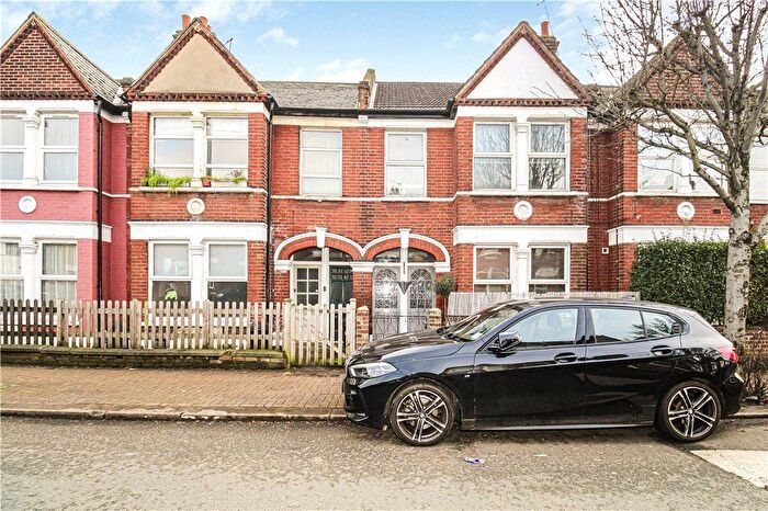 1 Bedroom Flat To Rent In Penwith Road, London, SW18