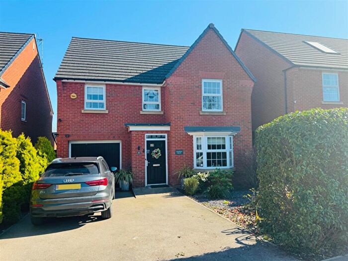4 Bedroom Detached House For Sale In Main Road, Higher Kinnerton, CH4