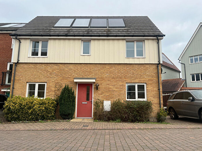 3 Bedroom Detached House To Rent In Grangewick Road, Grays, RM16