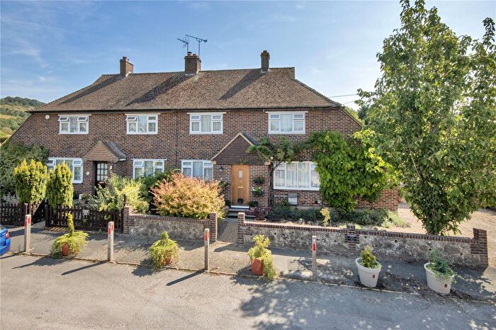 4 Bedroom Semi-Detached House For Sale In Leonard Avenue, Otford, Kent, TN14