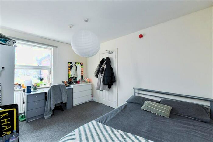 1 Bedroom Terraced House To Rent In Room, Exchange Road, NG2