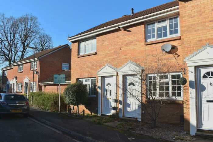 2 Bedroom Terraced House To Rent In Finnart Close, Weybridge, KT13
