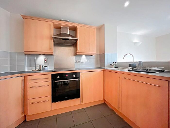 1 Bedroom Flat To Rent In Velocity West, City Walk, LS11