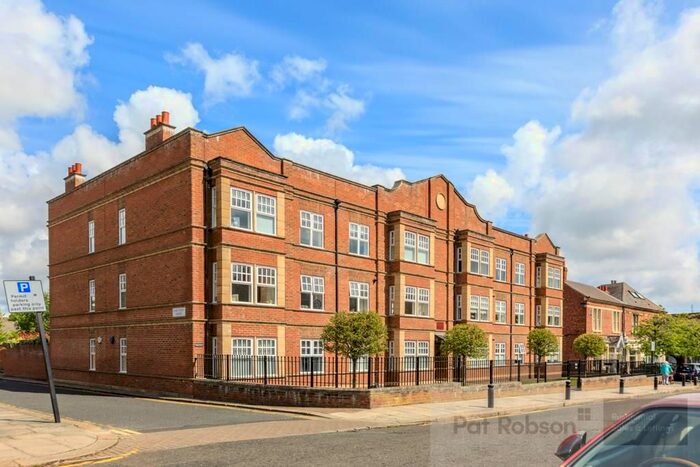 2 Bedroom Flat To Rent In Hawthorn Court, Hawthorn Road, Gosforth, NE3