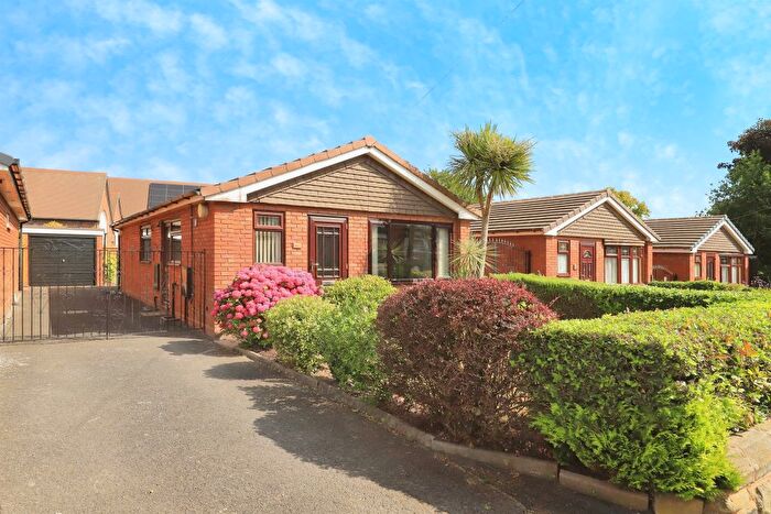 2 Bedroom Detached Bungalow For Sale In King Street, Bradley, Bilston, WV14