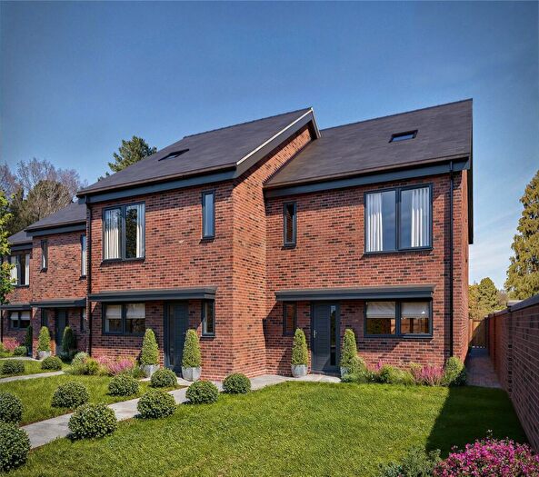 3 Bedroom Semi-Detached House For Sale In The Green, Cheapside, Waltham, DN37