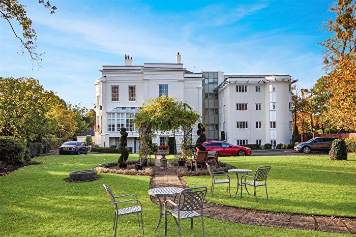 2 Bedroom Flat To Rent In Queens Road, Cheltenham, GL50