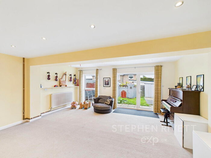 3 Bedroom Semi-Detached House For Sale In Winchester Close, Stowmarket, IP14