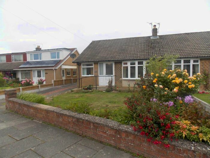2 Bedroom Semi-Detached Bungalow To Rent In Woodlands Close, Carlisle, CA3