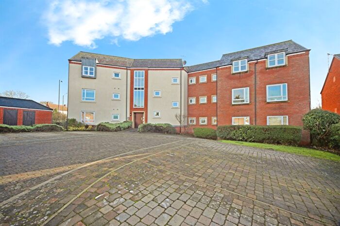 2 Bedroom Flat For Sale In Addison Drive, Stratford-Upon-Avon, CV37