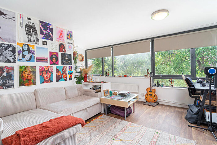 1 Bedroom Flat To Rent In Bampton Road, Forest Hill, London, SE23