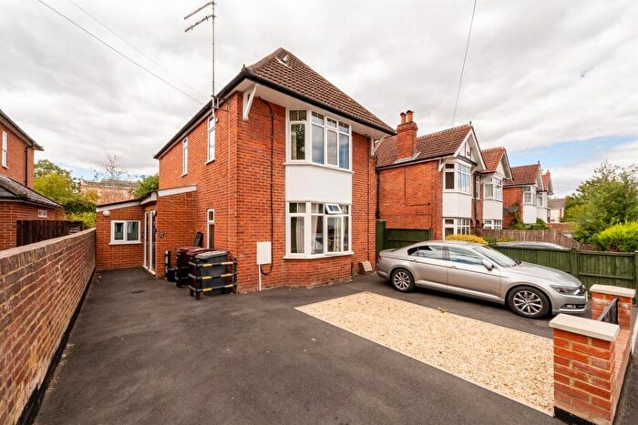 2 Bedroom Apartment To Rent In Coley Hill, Reading, RG1