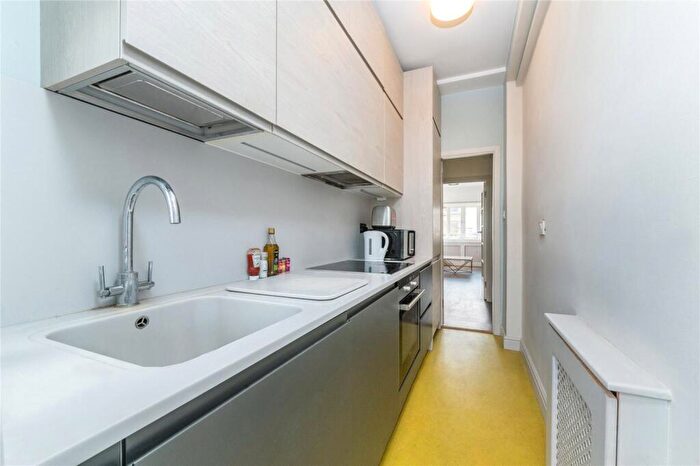 1 Bedroom Flat To Rent In Regency Lodge, Adelaide Road, NW3