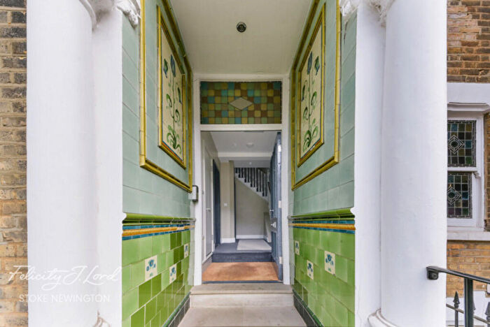 3 Bedroom Apartment For Sale In Portland Rise, London, N4