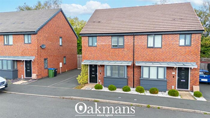 3 Bedroom Semi-Detached House For Sale In Argyll Way, Smethwick, B66