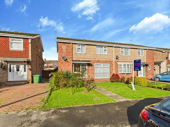 3 Bedroom Semi Detached House For Sale In Bromwich Road, Willerby, Hull, HU10