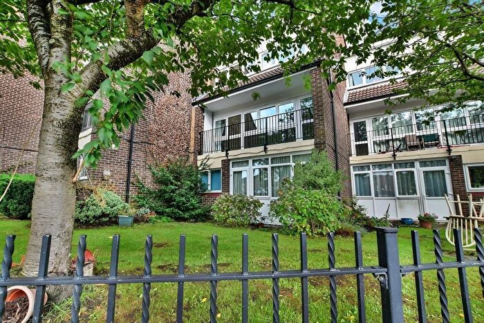 3 Bedroom Maisonette For Sale In Commercial Road, Hazel Grove, Stockport, Cheshire, SK7